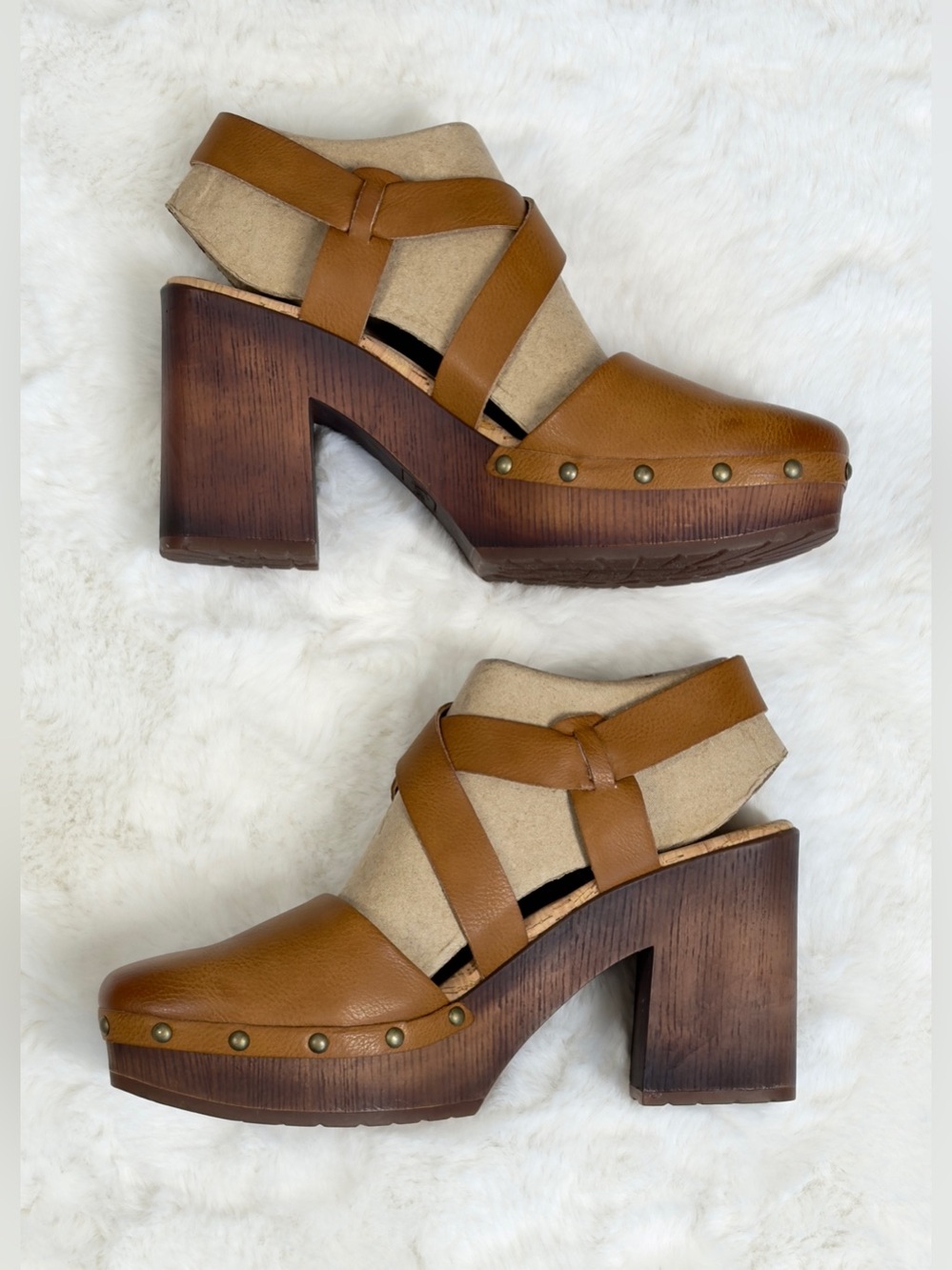 NWOB KORKS BY KORK-EASE Wendy Studded Block Heel